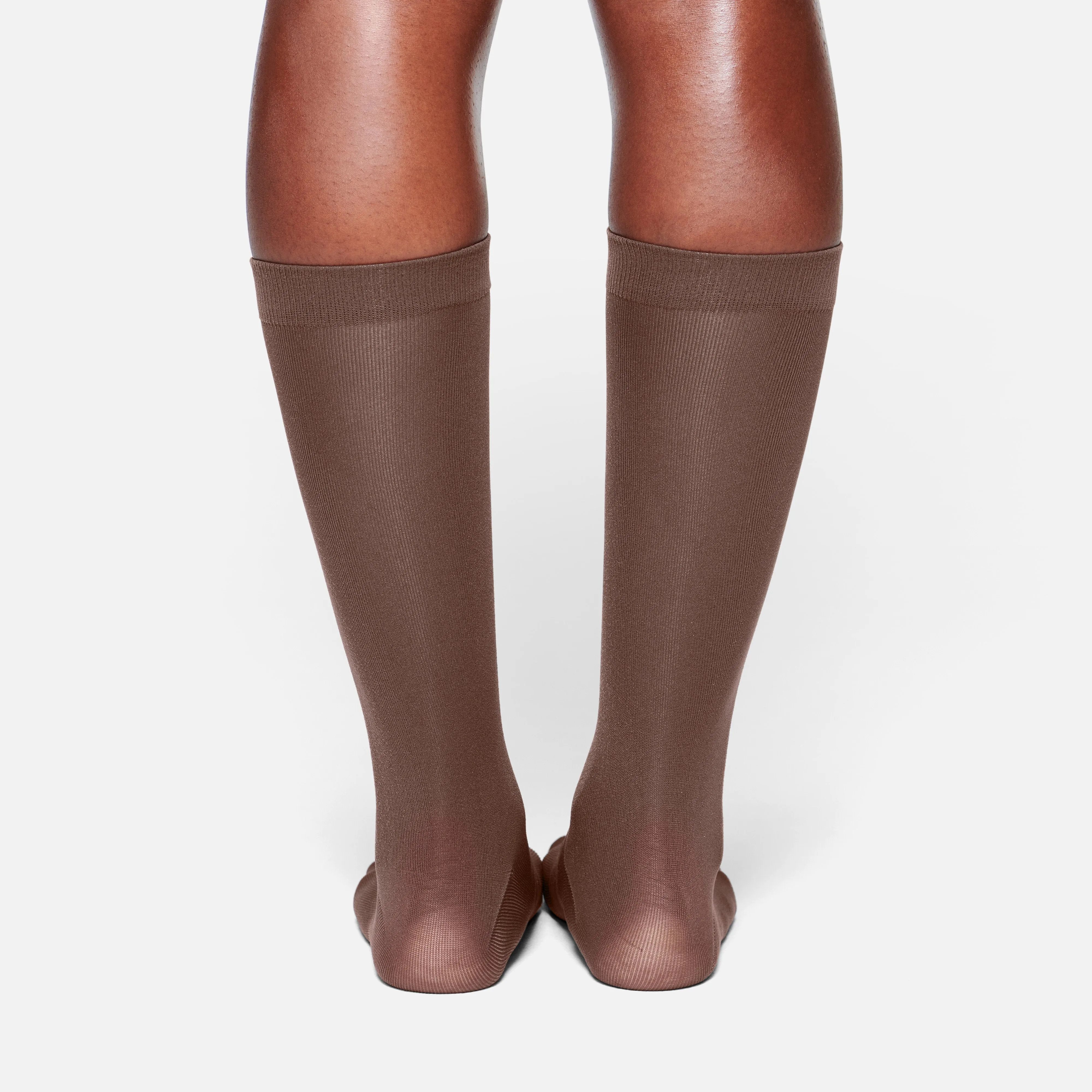 NYLON HOSIERY MID CALF SOCK | COCOA