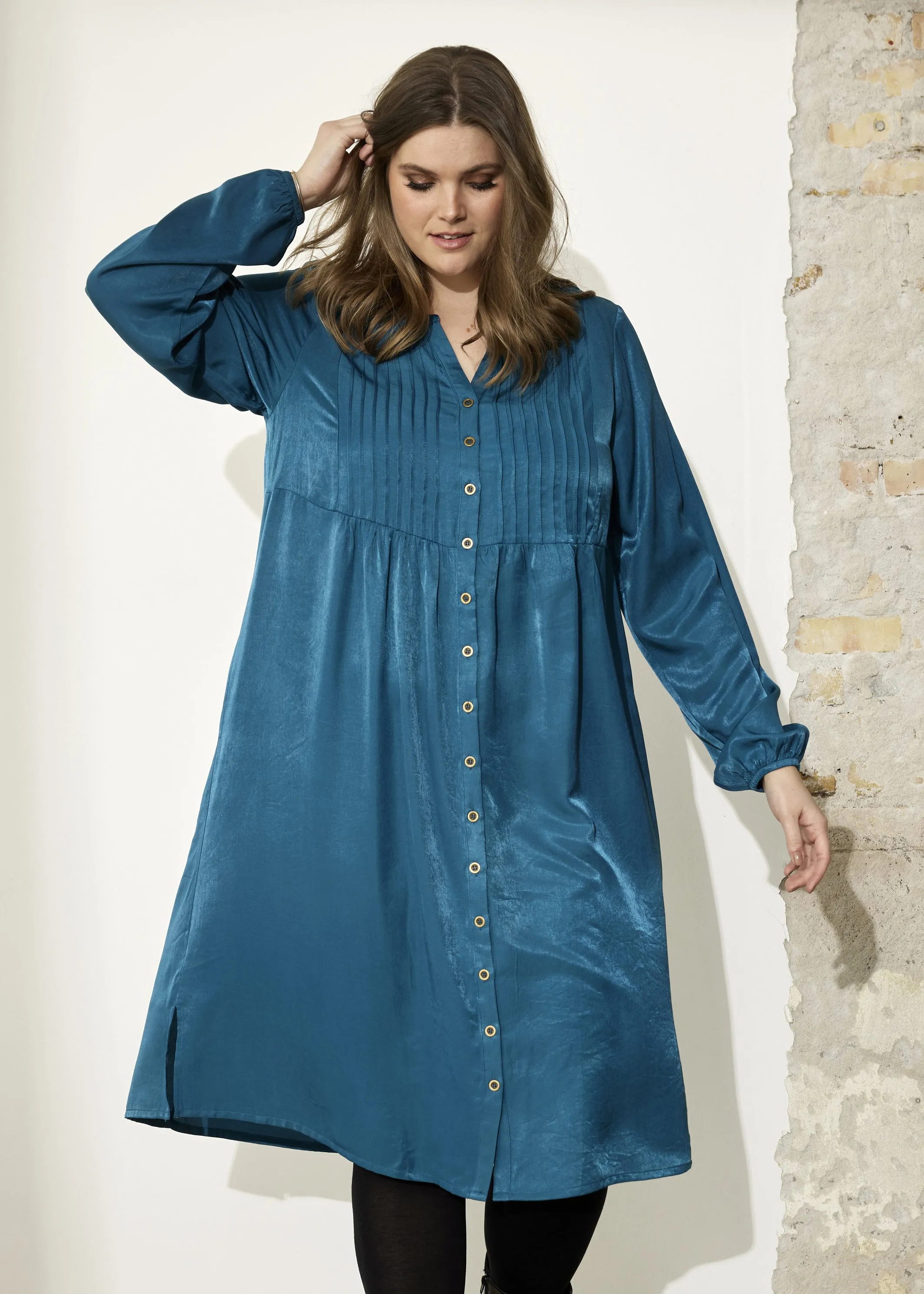 Zhenzi Legacy Shirt Dress in Teal