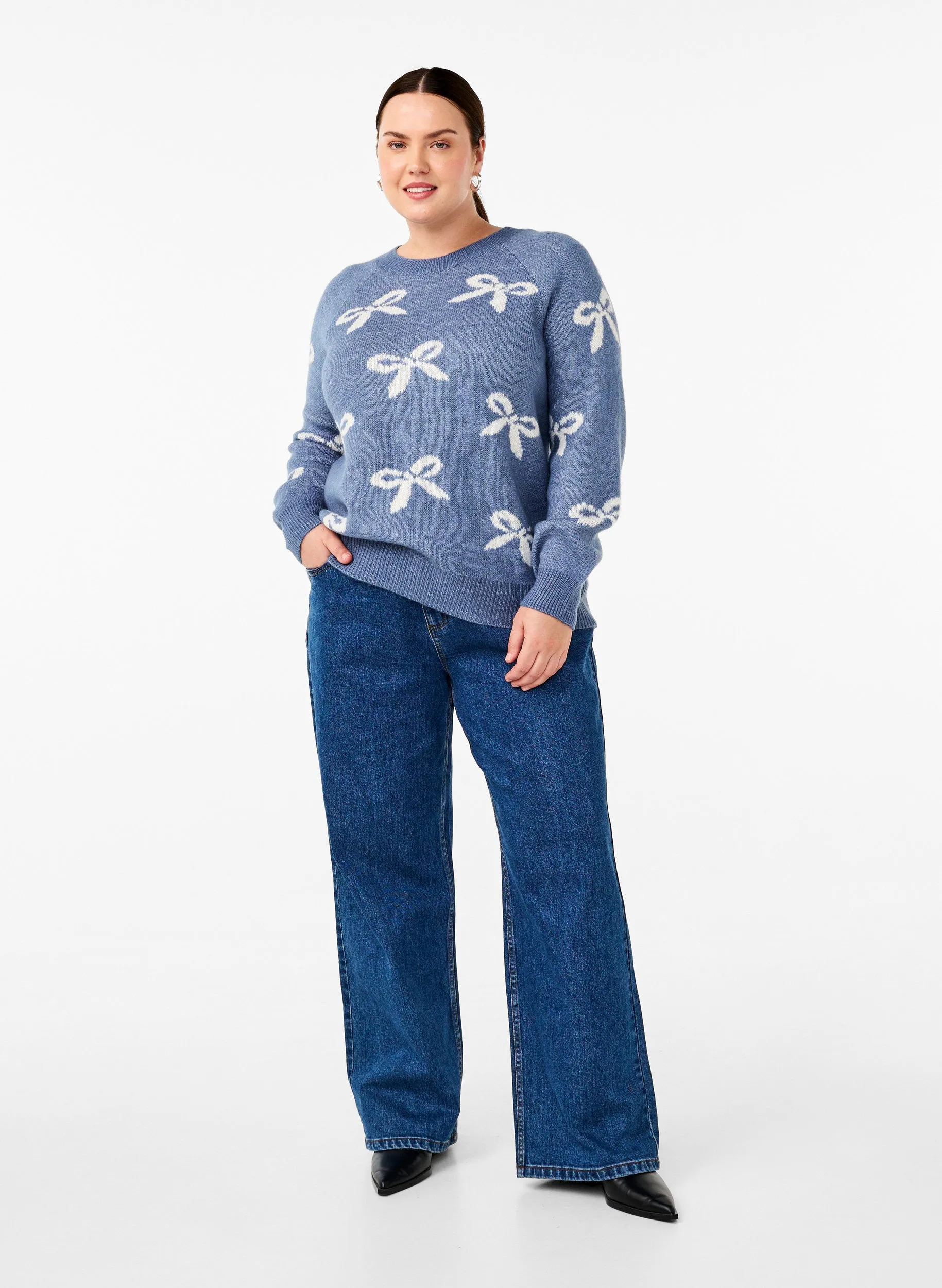 Zizzi Bowy Knit Jumper in Blue